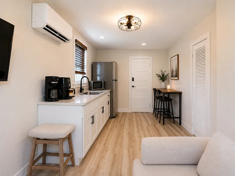 44 Barton Ave #4 — Photo 11