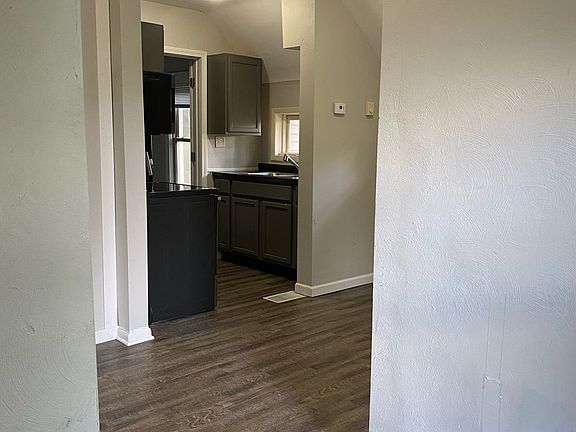 3rd image of 508 S Saint Joseph St #2-1