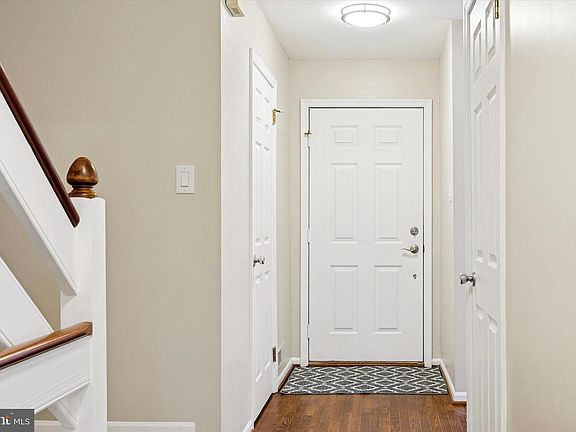 3rd image of 1203 Durham Ct