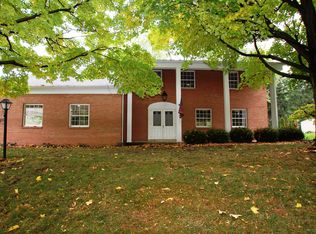 2553 Chartwell Rd, Columbus, OH 43220