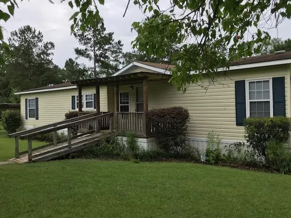 154 Manor Dr, Cairo, GA 39827