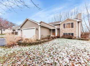 22319 S Waterford Ct, Joliet, IL 60404