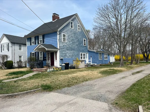 (undisclosed Address), Patchogue, NY 11772