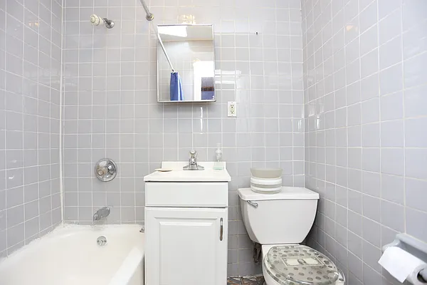 Sold by Keller Williams Realty Landmark II | media 12