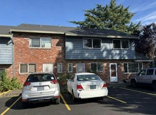 1252 NE Hogan Dr, Gresham, OR 97030