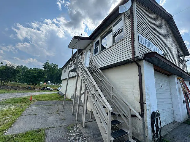 2899 US Route 9W #100 — Photo 23