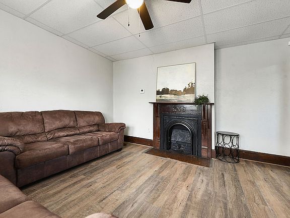 5th image of 120 E Coffee St