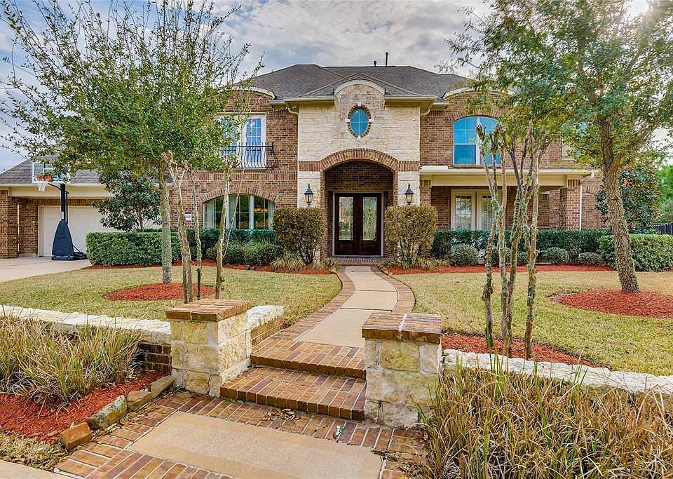 1st image of 18919 Cove Bend Ln