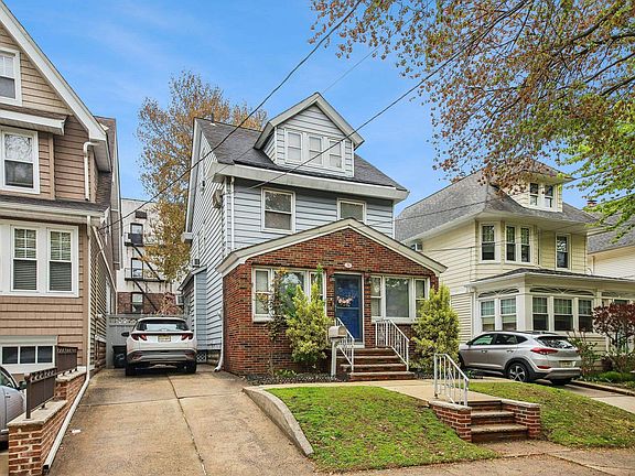 2nd image of 78 W 38th St