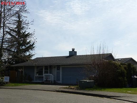 5th image of 3202 55th Pl NE