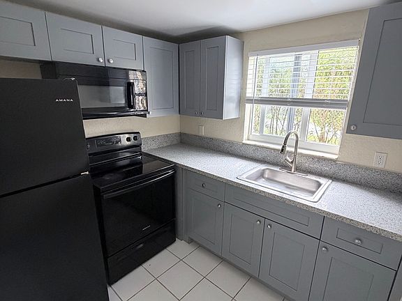 4th image of 155 SE 5th Ct #Dd5ff0581