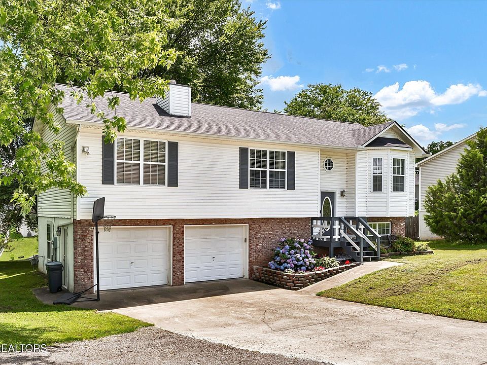 1st image of 6718 Farmbrook Ln