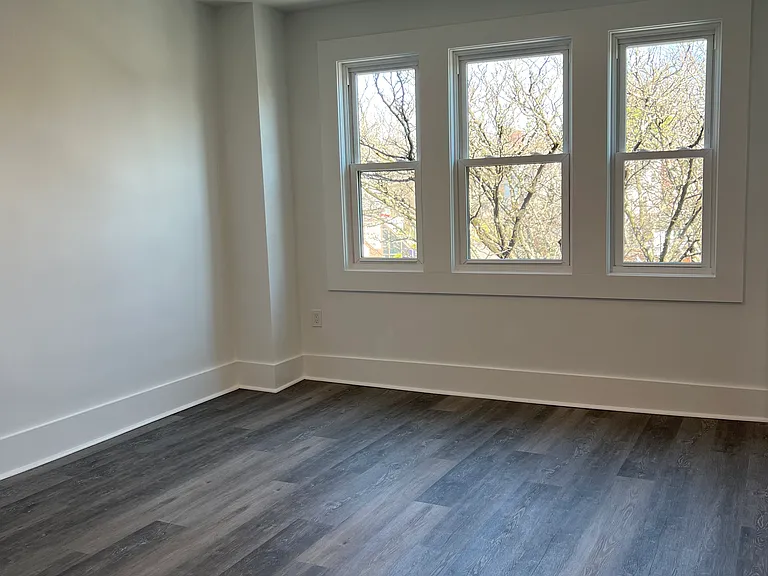 270 Keswick Ave — Photo 6