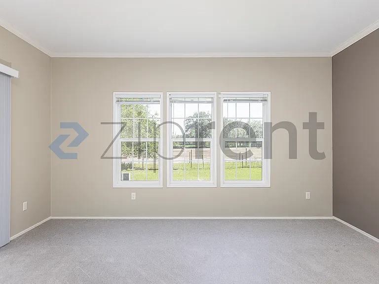 8055 Hoboh Ln — Photo 7