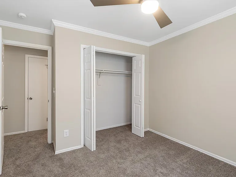 2938 E Saint Marks Rd — Photo 25