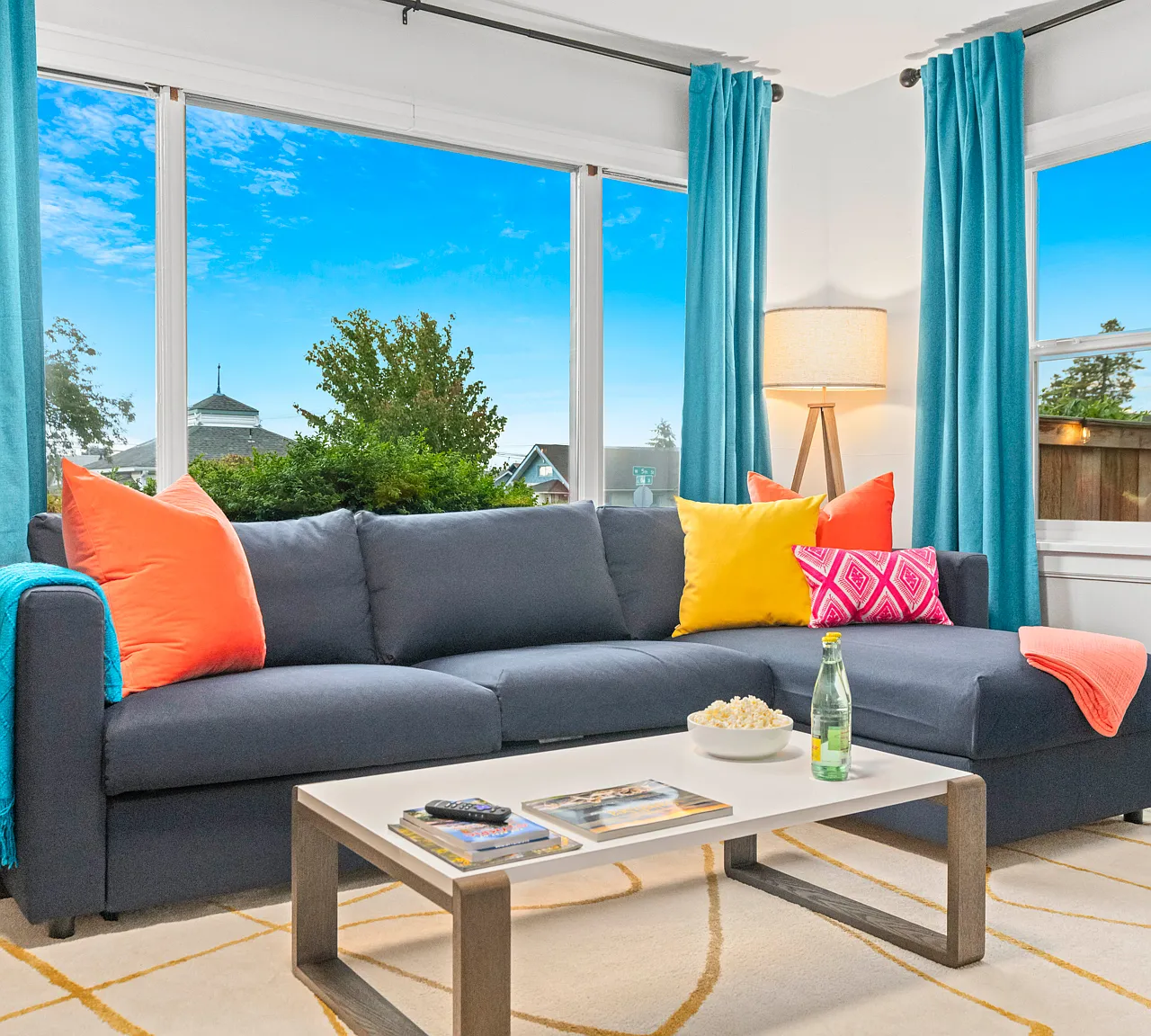 1 bed, 700 sqft, $1,800 — Photo 1
