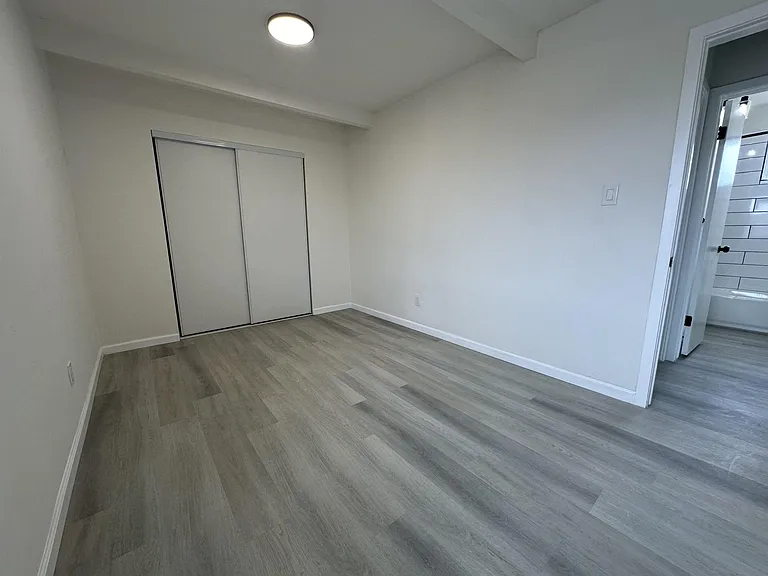 1109 S 36th St #3 — Photo 8