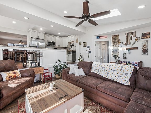 4th image of 26 Ridge Dr