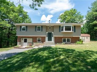 29 Valley View Rd, Otisville, NY 10963