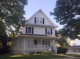 6918 Francis St, Lincoln, NE 68505