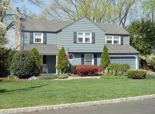 39 Buckingham Dr, Ramsey, NJ 07446