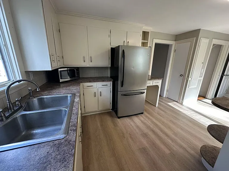 37 Washburn Ave — Photo 10