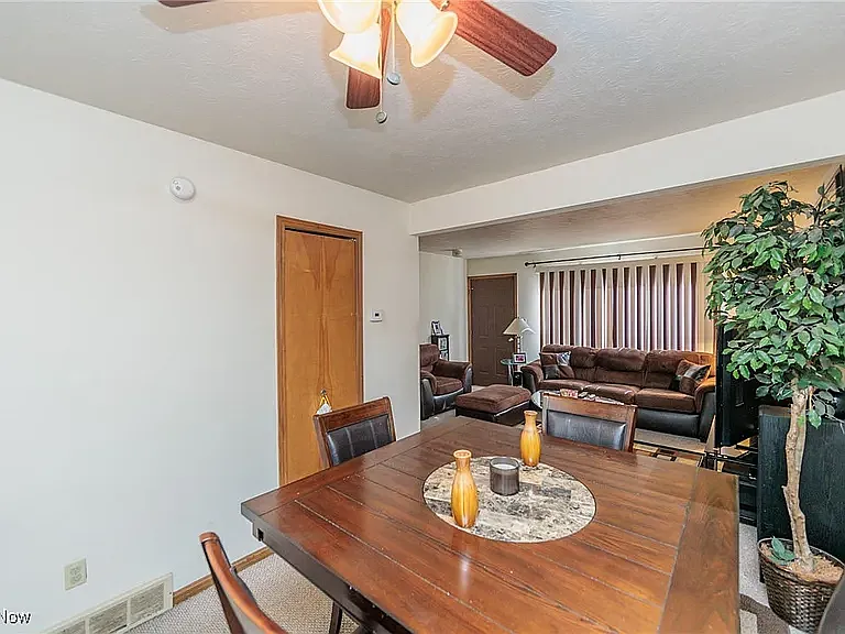 19021 Abby Ave — Photo 29