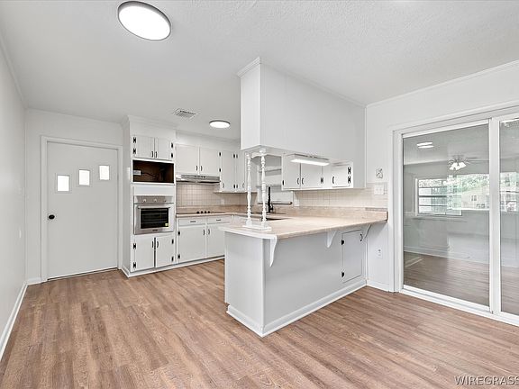 2nd image of 220 Plaza Dr