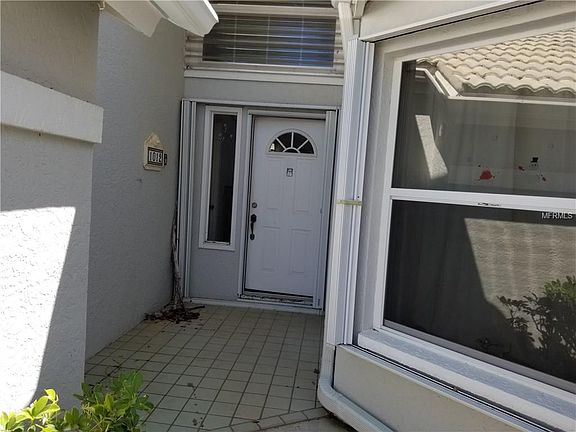 4th image of 1012 Harbor Town Dr