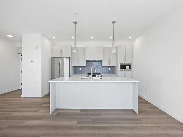 520 SW Reynolds Ave SW #2215, Airdrie, AB T4B 5X9