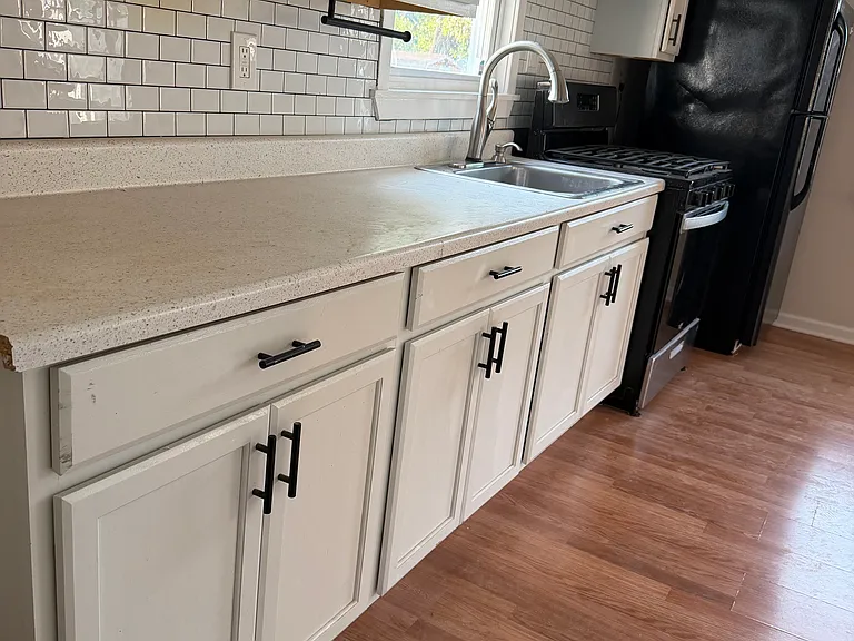 8 Higbie Dr — Photo 13