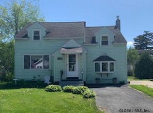 421 Riverside Ave, Scotia, NY 12302