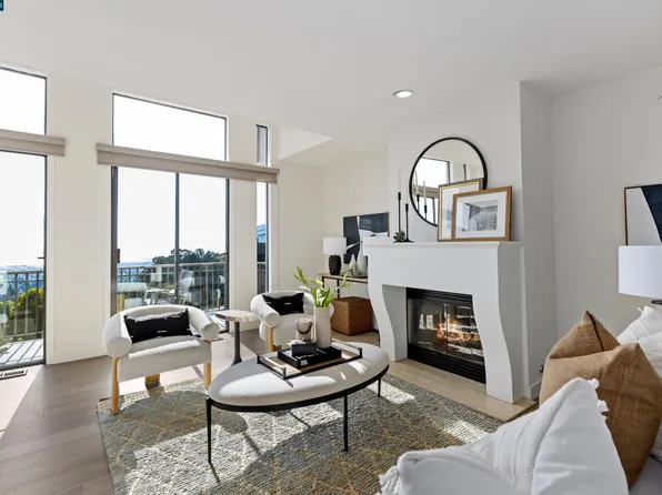 30 Spy Glass Hl, Oakland, CA 94618