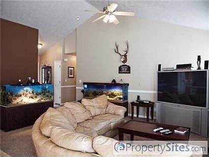 3rd image of 4501 W Clifton Ct