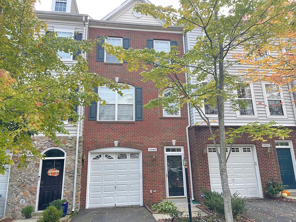 1st image of 42499 Magellan Sq