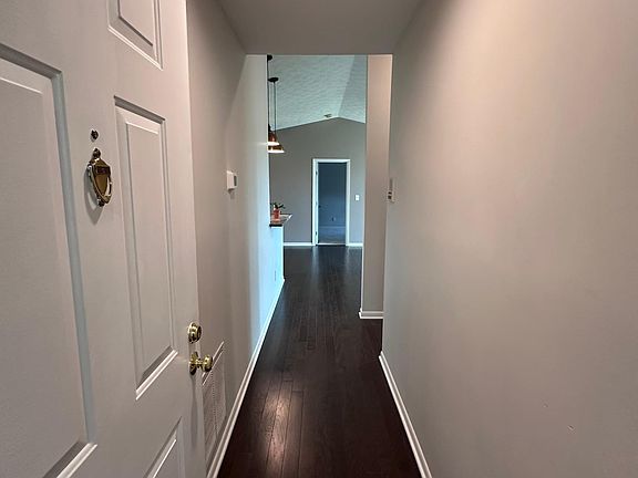 4th image of 8939 Eagleview Dr #720