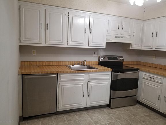 2nd image of 35 Northrup Dr #3