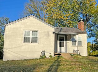1143 Hilltop Dr, Saint Louis, MO