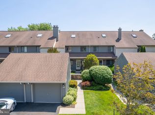 228 Clover Hill Ct, Yardley, PA