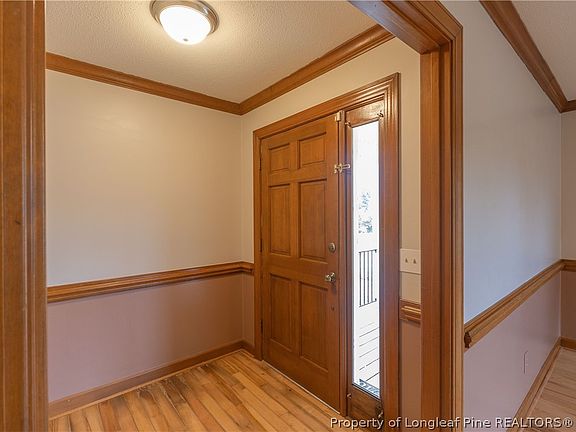 4th image of 4104 Carson Dr