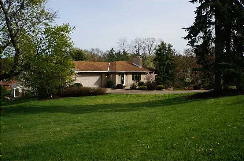 110 Jomat Dr photo 1