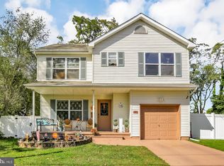 385 Buchanan Ave, Hamilton, NJ 08610