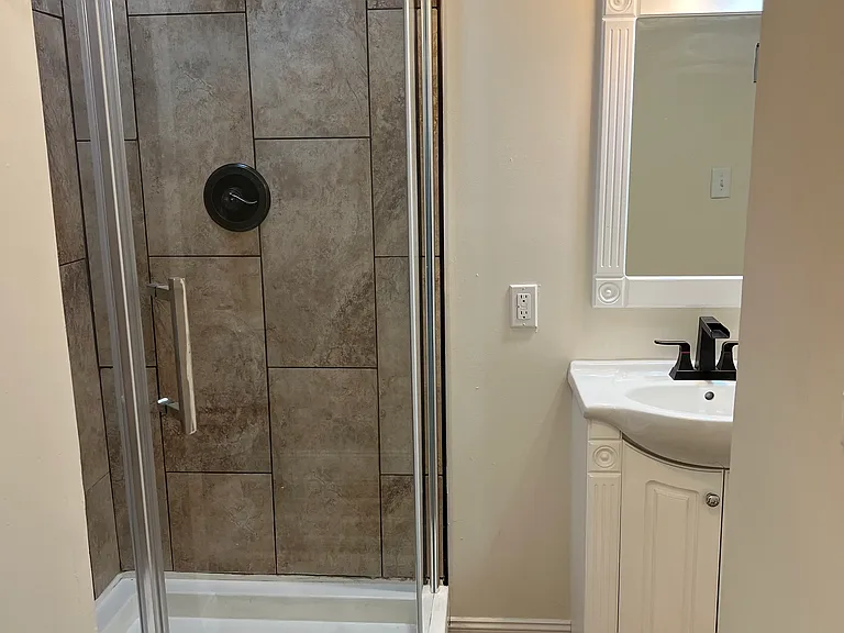 4404 Arlington Ave — Photo 4