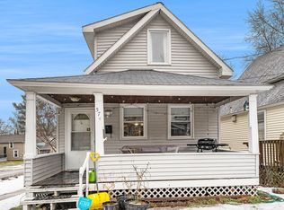 574 W Valley Ave NW, Grand Rapids, MI 49504