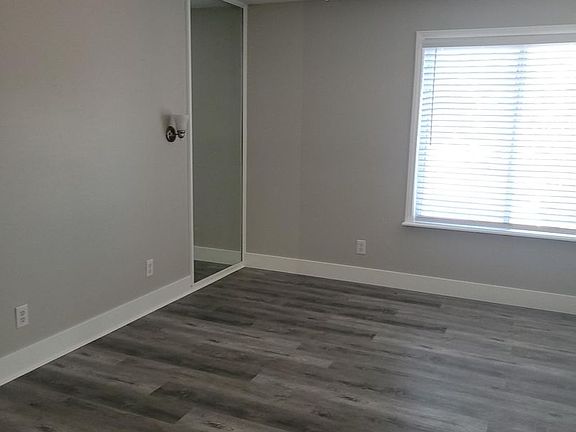 4th image of 1500 Hialeah Dr APT A