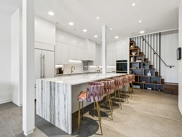 19 N 5th St #3100 — Photo 15