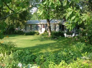 120 W Farms Rd, Northampton, MA 01062