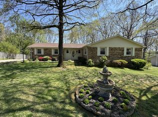 126 Robin Hood Rd, Dickson, TN 37055