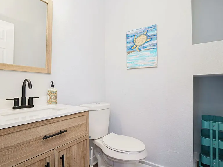 422 K St #103 — Photo 6