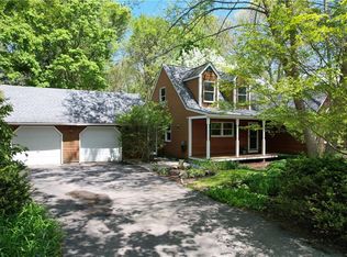 22 Browns Farm Dr S, Kingston, RI 02881